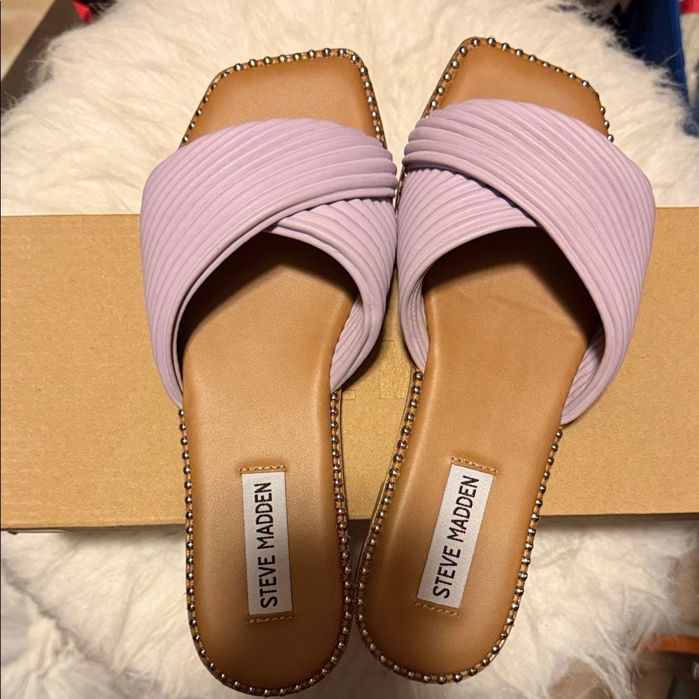 Steve Madden Lavender Crisscross Sandals